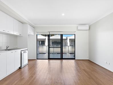10/13 Coolbellup Avenue, Coolbellup WA 6163