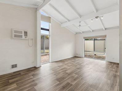 4A Towton Street, Redcliffe WA 6104