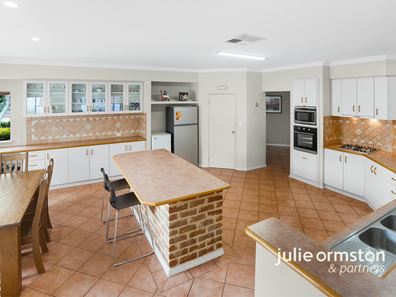 95 Timberlane Drive, Woodvale WA 6026