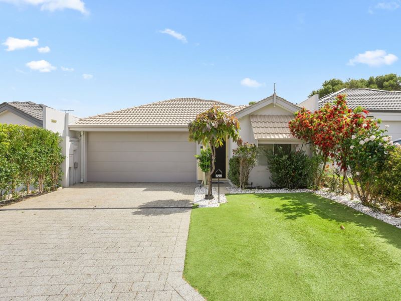 8/98 Entrance Road, Spearwood WA 6163