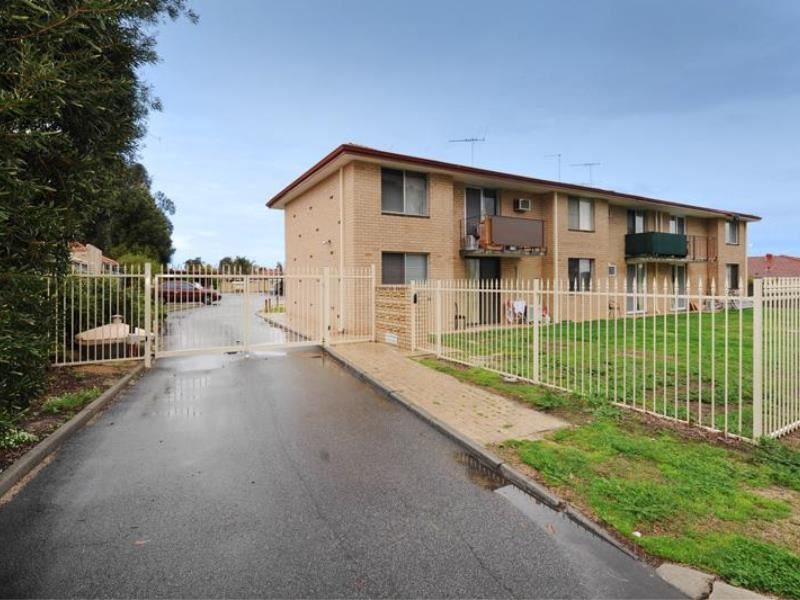 2/11 Hamilton Street, Osborne Park