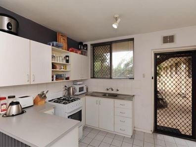 2/11 Hamilton Street, Osborne Park WA 6017