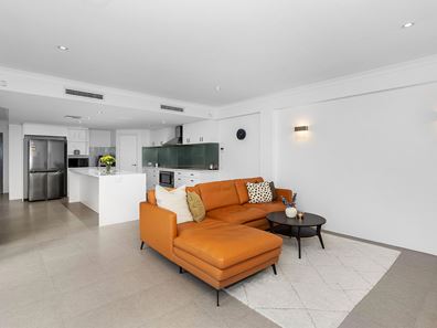 15 Honeypot Way, Churchlands WA 6018
