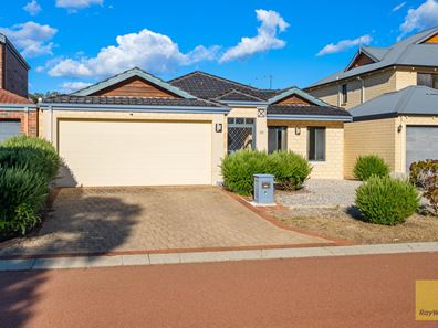 30 Ambleside Way, Canning Vale WA 6155