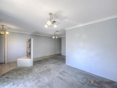 2 Bampton Lane, Ballajura WA 6066