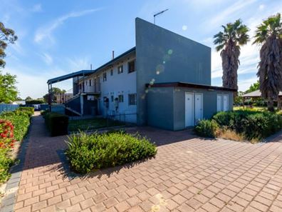 21/14 Coralie Court, Armadale WA 6112