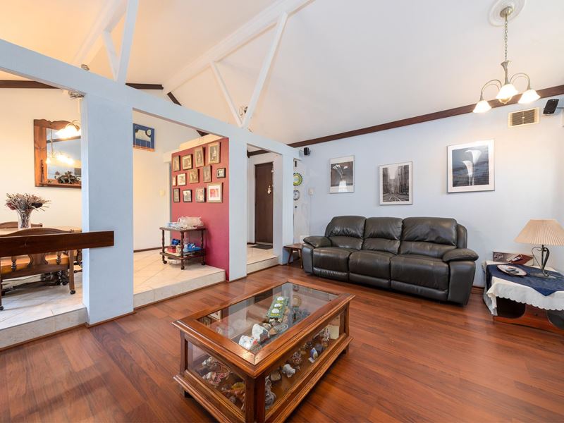 49 Hawford Way, Willetton
