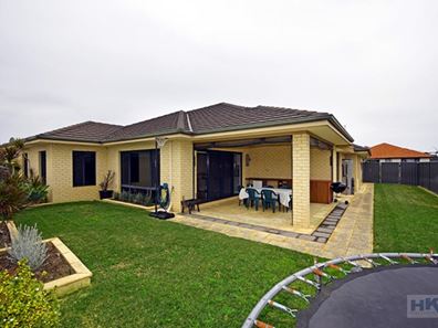10 Saxon Link, Aveley WA 6069