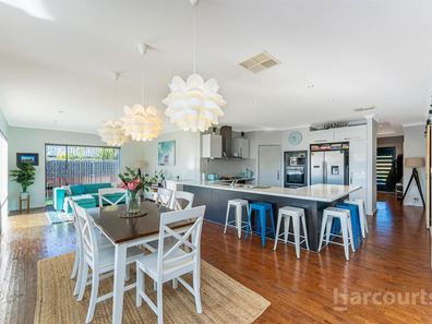 15 Varia Way, Halls Head WA 6210