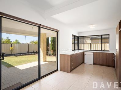 1 Yaroomba Place, Clarkson WA 6030