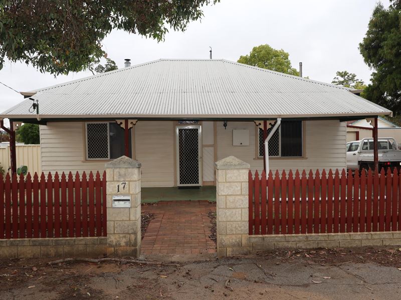 17 Glyde Street, Narrogin