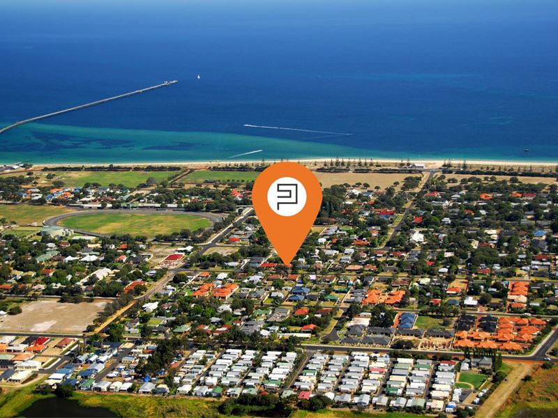 65 Fairbairn Road, Busselton