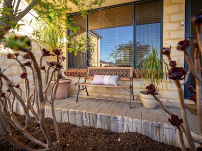 30 Samuel Loop, Canning Vale WA 6155