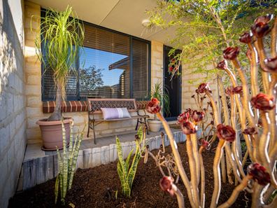 30 Samuel Loop, Canning Vale WA 6155