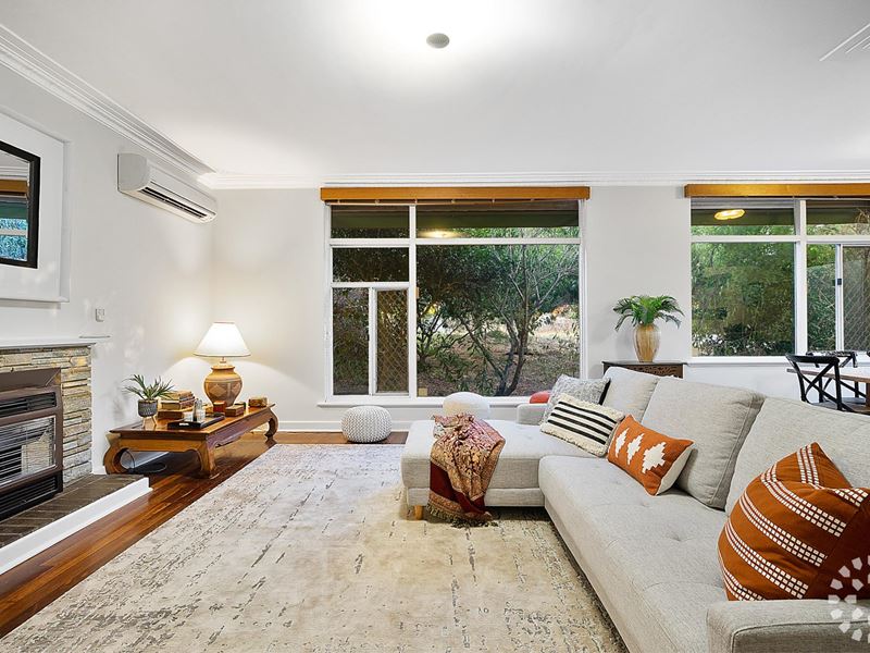 25 Lorraine Place, Hamilton Hill