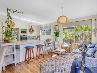 25 Ivanhoe Crescent, Falcon WA 6210