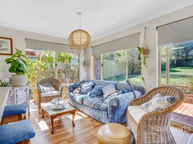 25 Ivanhoe Crescent, Falcon WA 6210