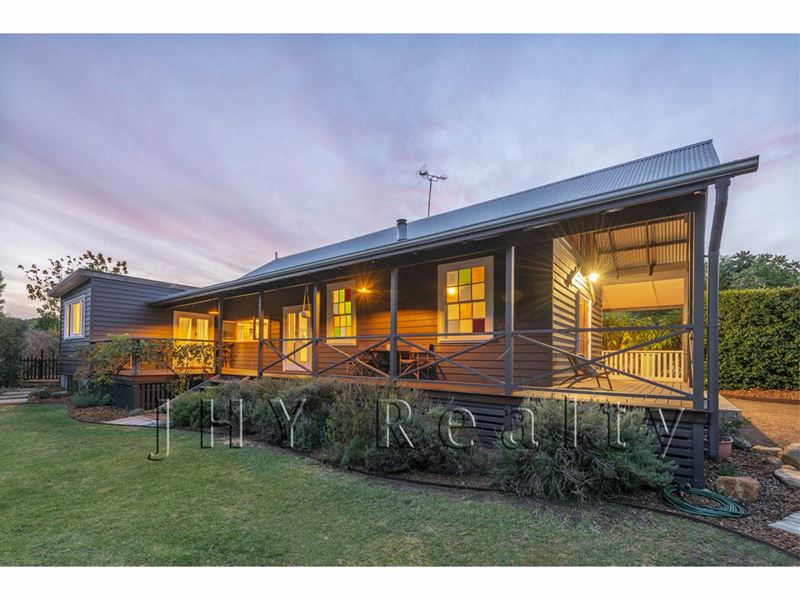 16 Dibbler Street, Margaret River