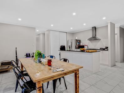 14 Relic Boulevard, Aveley WA 6069