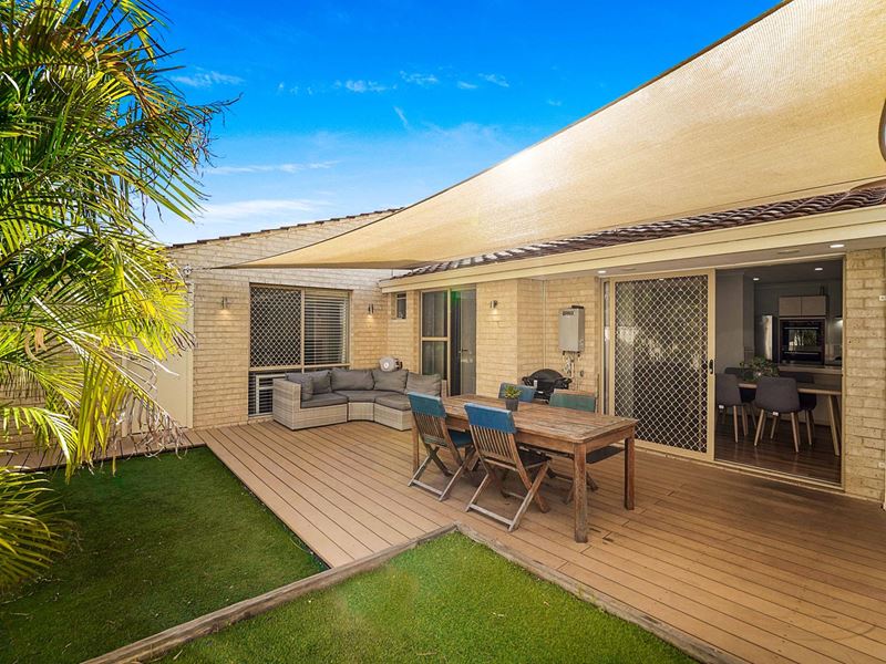 2/73 Weaponess Road, Scarborough