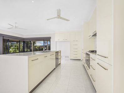 28 Wave Crest Circle, Drummond Cove WA 6532