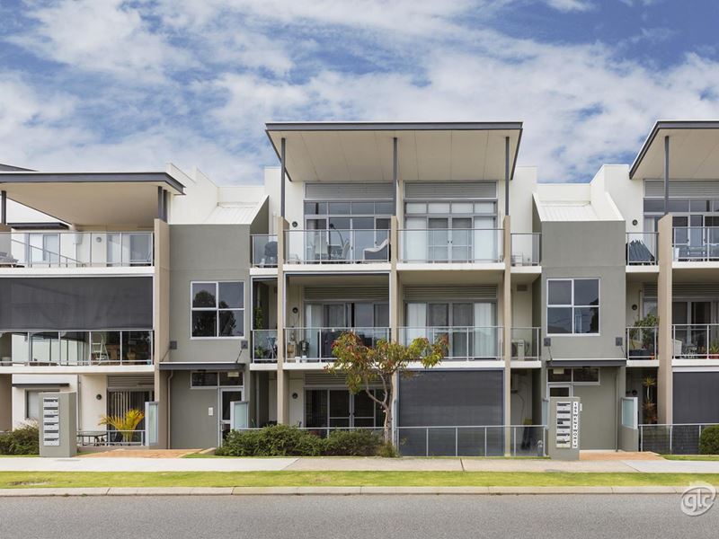 11/105 Wentworth Parade, Success