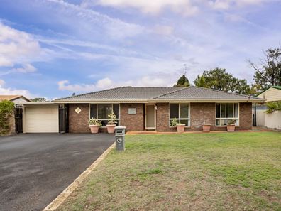 19 Maiden Park Road, Withers WA 6230