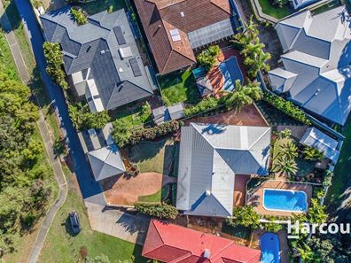 80 Oaklands Avenue, Halls Head WA 6210