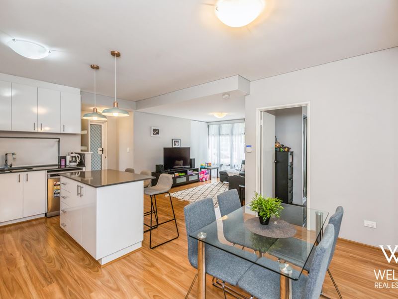 1/12 Smiths Avenue, Redcliffe