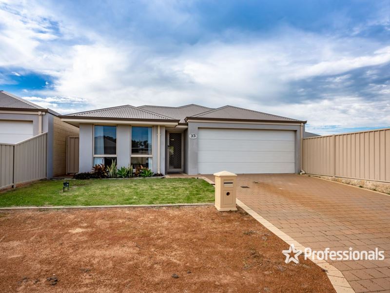 2/37B Yarraman Road, Waggrakine