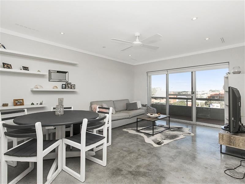 7/35 North Beach Road, North Beach