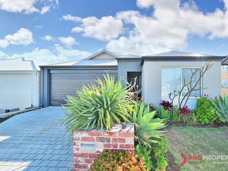 12 Sicily Pass, Hocking