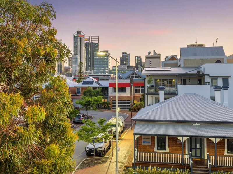6/296 Newcastle Street, Perth