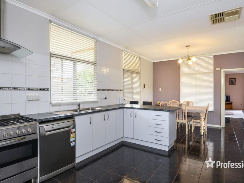 87 Killarney Street, Lamington