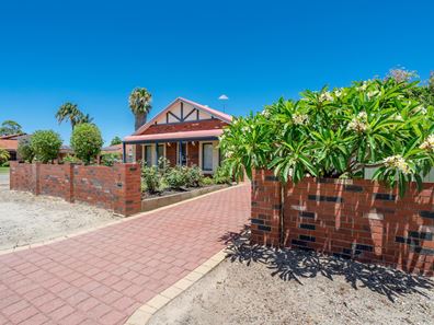 5 Madden Place, Huntingdale WA 6110