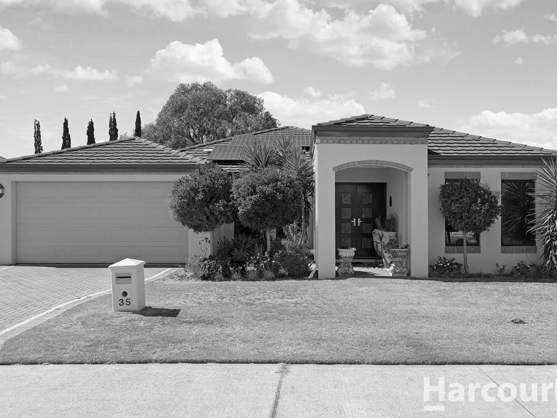 35 Addingham Boulevard, Madora Bay