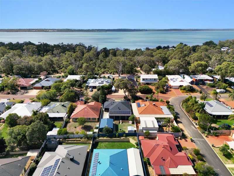 2 Hazlett Lane, Dawesville