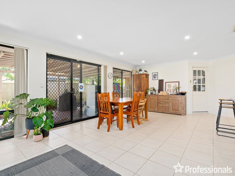 128 Fruit Tree Crescent, Forrestfield WA 6058