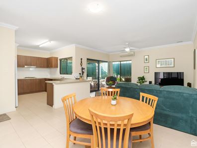 25 Hill Street, Mount Nasura WA 6112