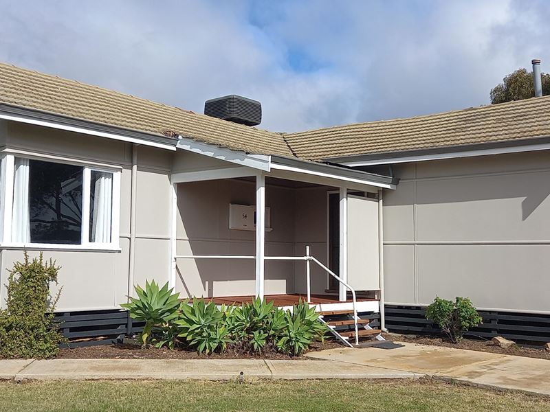 54 South  Avenue, Merredin