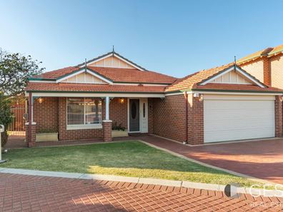 14 HOTHAM CRESCENT, Alexander Heights WA 6064