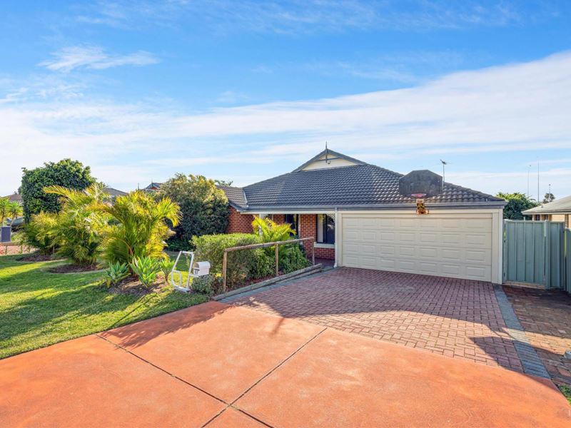 67 Fruit Tree Crescent, Forrestfield WA 6058