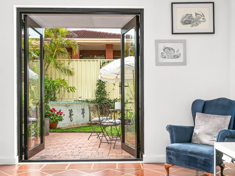 5 Gillett Drive, Kardinya