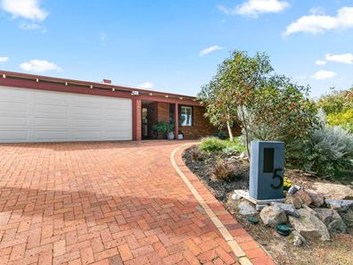 5 Gillett Drive, Kardinya WA 6163