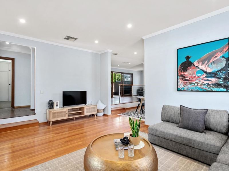 16 Brendon Way, Karrinyup