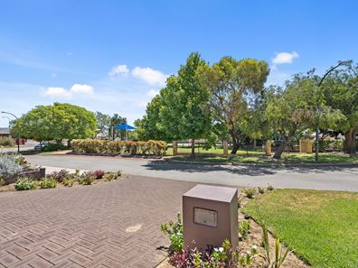 34 Jackson Circuit, Madeley WA 6065