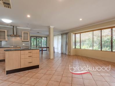 16 Little River Cove, Jane Brook WA 6056