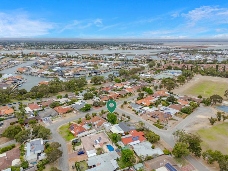 9 Sandalwood Parade, Halls Head
