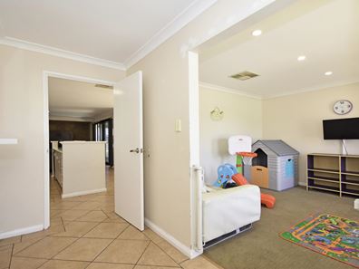 10 Henley Brook Avenue, Ellenbrook WA 6069