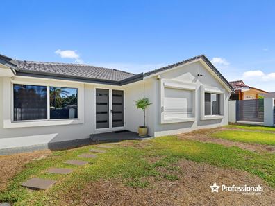 18 Giralia Parkway, Ballajura WA 6066